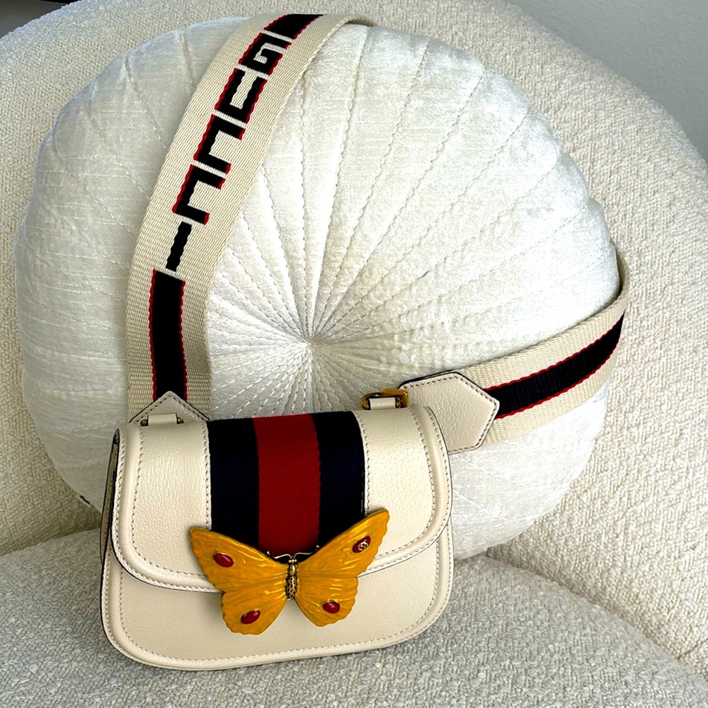 Gucci leather crossbody bag
